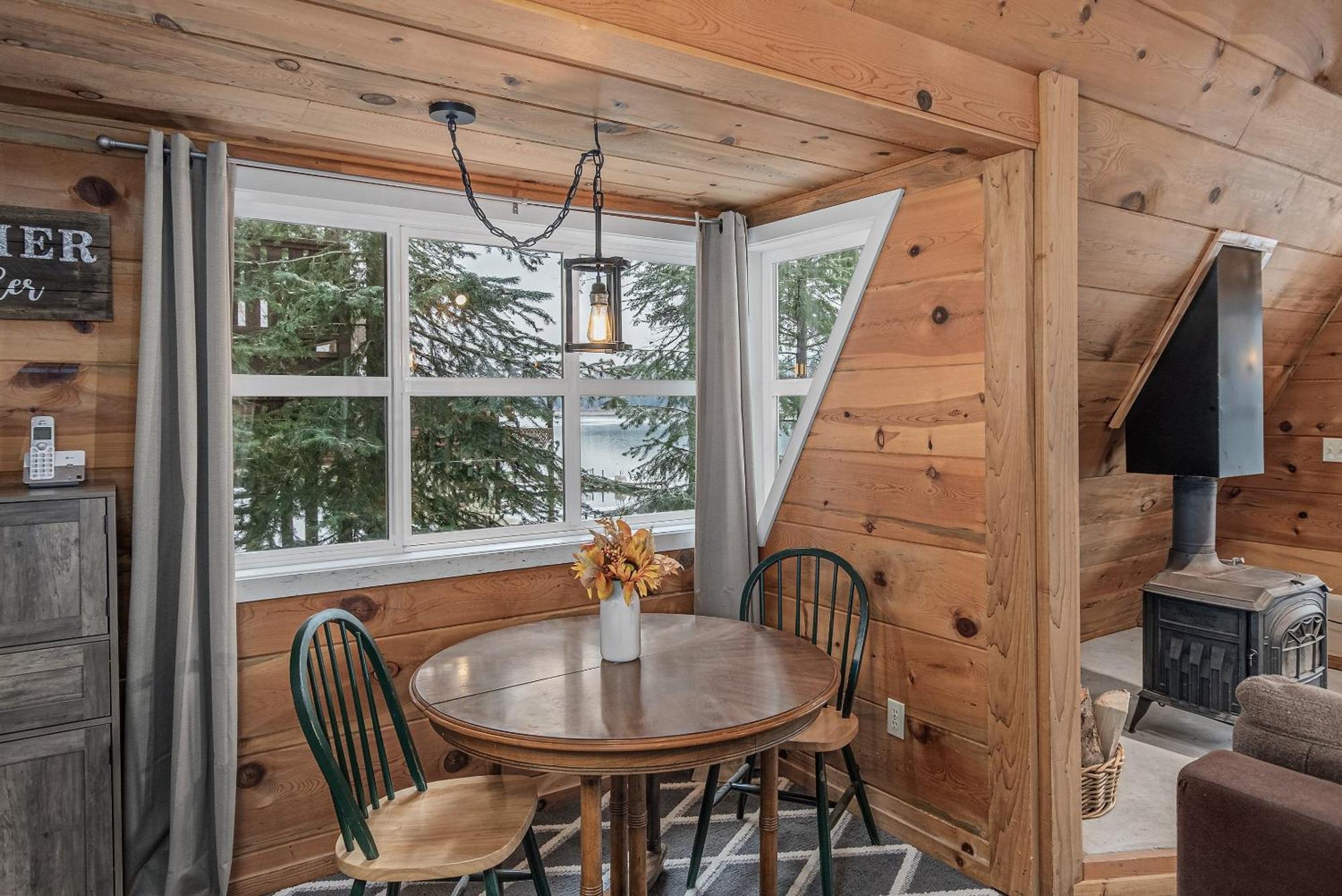 Doc Roy'S Legacy On Fish Lake By Nw Comfy Cabins Левънуърт Екстериор снимка
