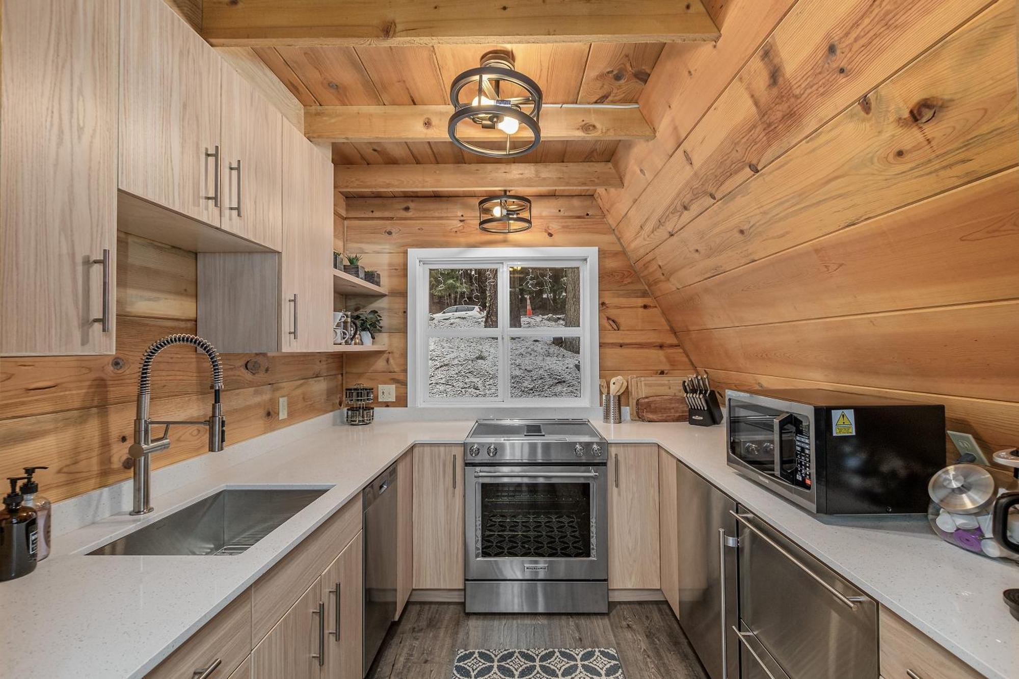 Doc Roy'S Legacy On Fish Lake By Nw Comfy Cabins Левънуърт Екстериор снимка