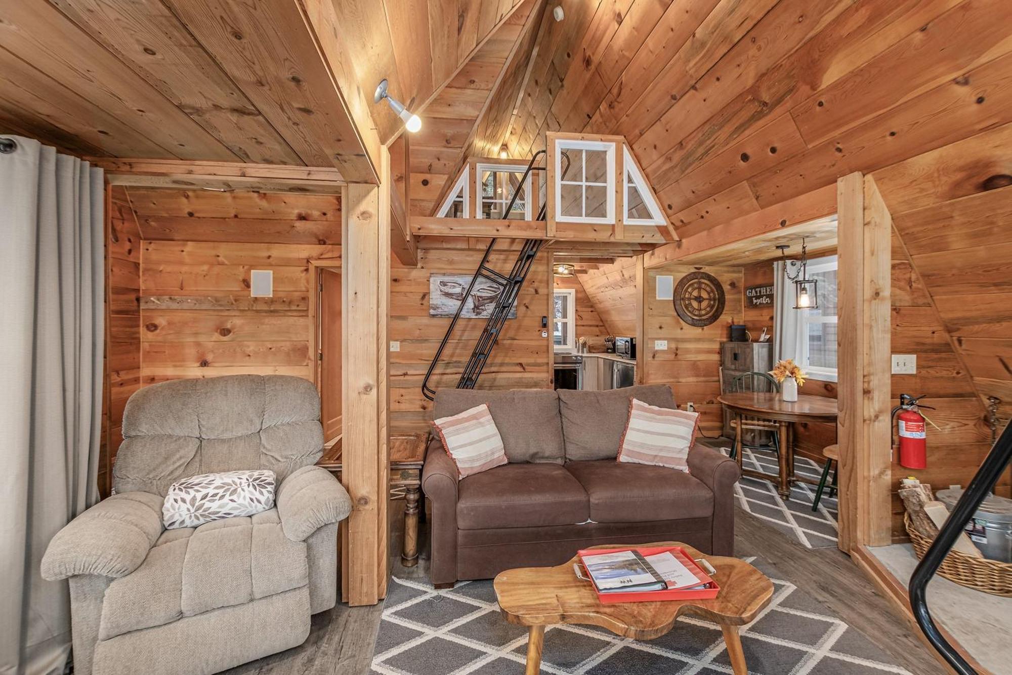 Doc Roy'S Legacy On Fish Lake By Nw Comfy Cabins Левънуърт Екстериор снимка